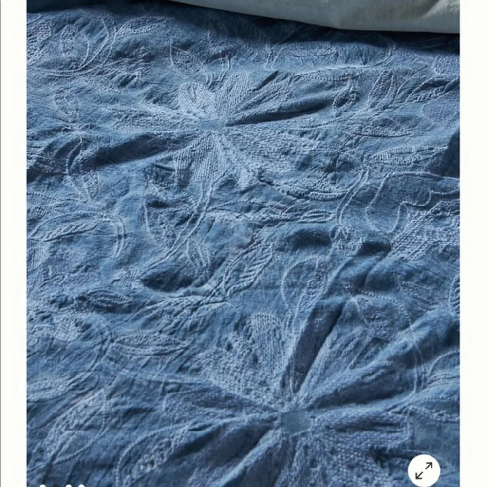 😁Anthropologie-Woven Batia Queen Duvet Cover